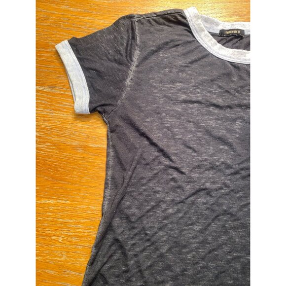 Forever 21 Gray Short Sleeve Pocket T-Shirt With Contrast Trim - Picture 3 of 3